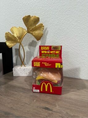 McDonald's Red & Yellow NeeDoh Burger Squishy Toy